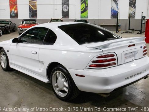 Used 1995 Ford Mustang GT image 4