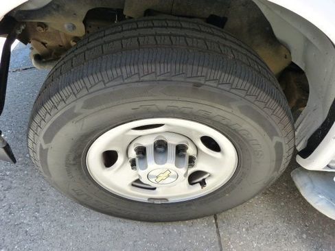 Used 2022 Chevrolet Express 2500 w/ Driver Convenience Package image 36