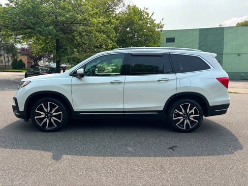 Used 2021 Honda Pilot Elite image 2