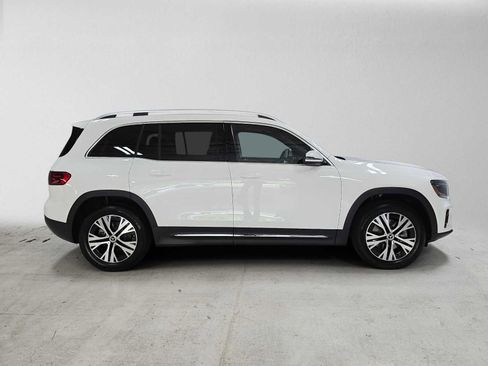 Certified 2026 Mercedes-Benz GLB 250 4MATIC image 2