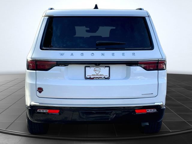 Used 2024 Jeep Wagoneer Series II AWD/4WD image 9