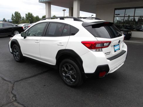 Used 2021 Subaru Crosstrek 2.5i Sport w/ Moonroof Package AWD/4WD image 3