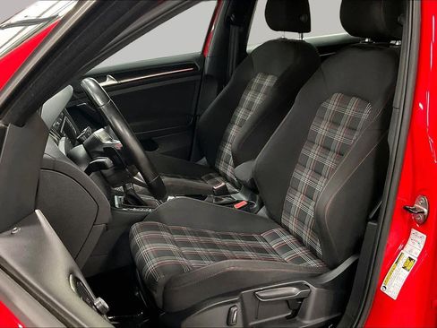 Used 2017 Volkswagen GTI Sport FWD image 8