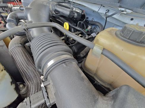 Used 2016 Ford F550 4x4 Regular Cab Super Duty image 37