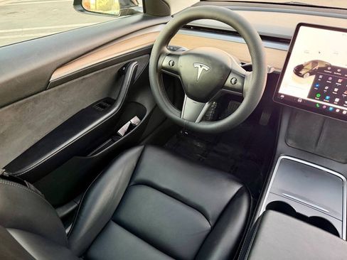 Used 2023 Tesla Model 3 Standard Range RWD image 19