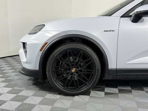 Certified 2026 Porsche Macan Electric RWD image 12