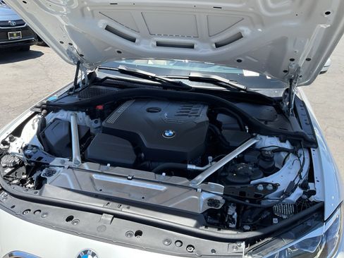 Used 2024 BMW 430i Convertible w/ Premium Package RWD image 23