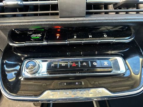 Used 2025 Lincoln Corsair AWD w/ Equipment Group 101A image 30