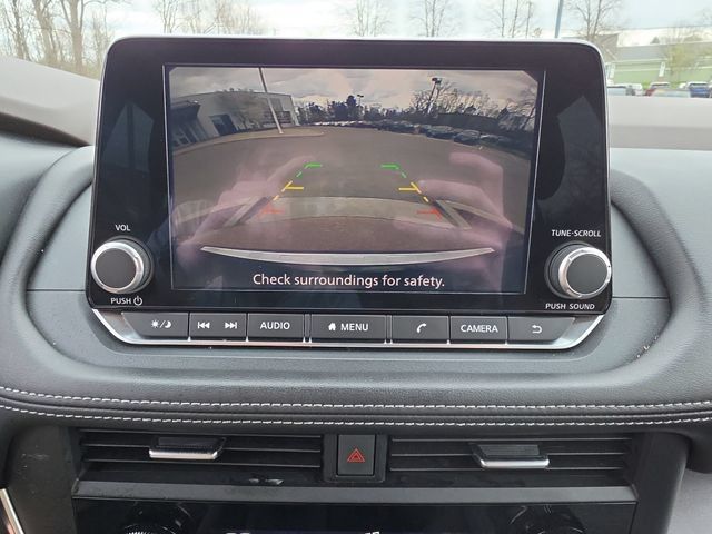 Used 2023 Nissan Rogue SV AWD/4WD image 16