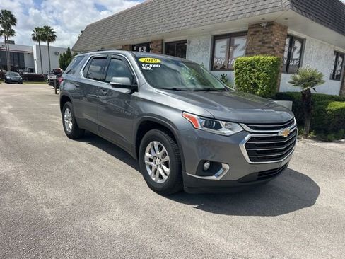 Used 2019 Chevrolet Traverse LT image 4