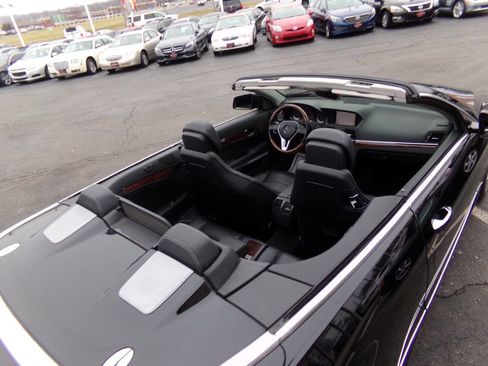 Used 2012 Mercedes-Benz E 550 Cabriolet w/ Appearance Pkg image 50