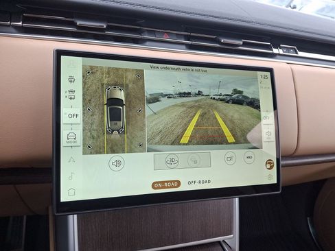 New 2025 Land Rover Range Rover SE image 23
