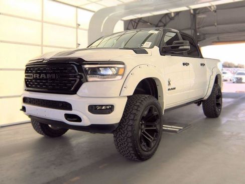 Used 2023 RAM 1500 Big Horn AWD/4WD image 4