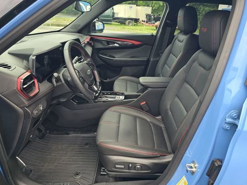 Used 2024 Chevrolet TrailBlazer RS w/ Driver Confidence Package FWD image 12
