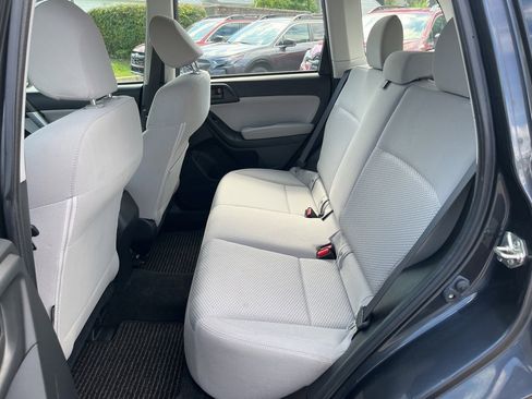 Used 2018 Subaru Forester 2.5i image 10