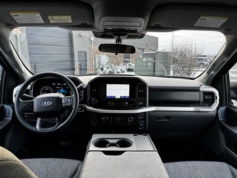 Used 2021 Ford F150 XLT w/ Trailer Tow Package image 11