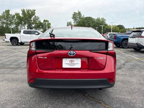 Used 2019 Toyota Prius XLE AWD/4WD image 4