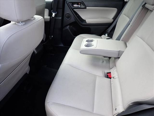 Used 2015 Subaru Forester 2.5i Limited AWD/4WD image 10