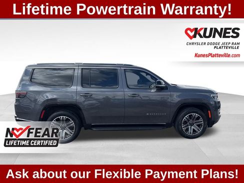Used 2023 Jeep Wagoneer Series II w/ Flexible Seating Group AWD/4WD image 3