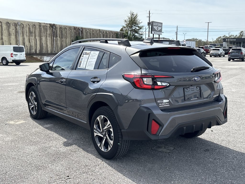 Used 2024 Subaru Crosstrek 2.0i Premium AWD/4WD image 6