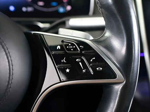 Used 2022 Mercedes-Benz S 500 4MATIC w/ AMG Line Package image 49