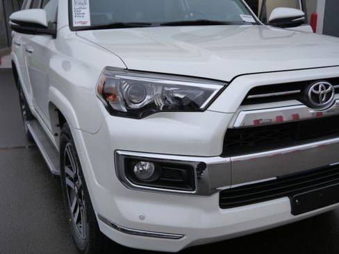 Used 2020 Toyota 4Runner Limited image 16