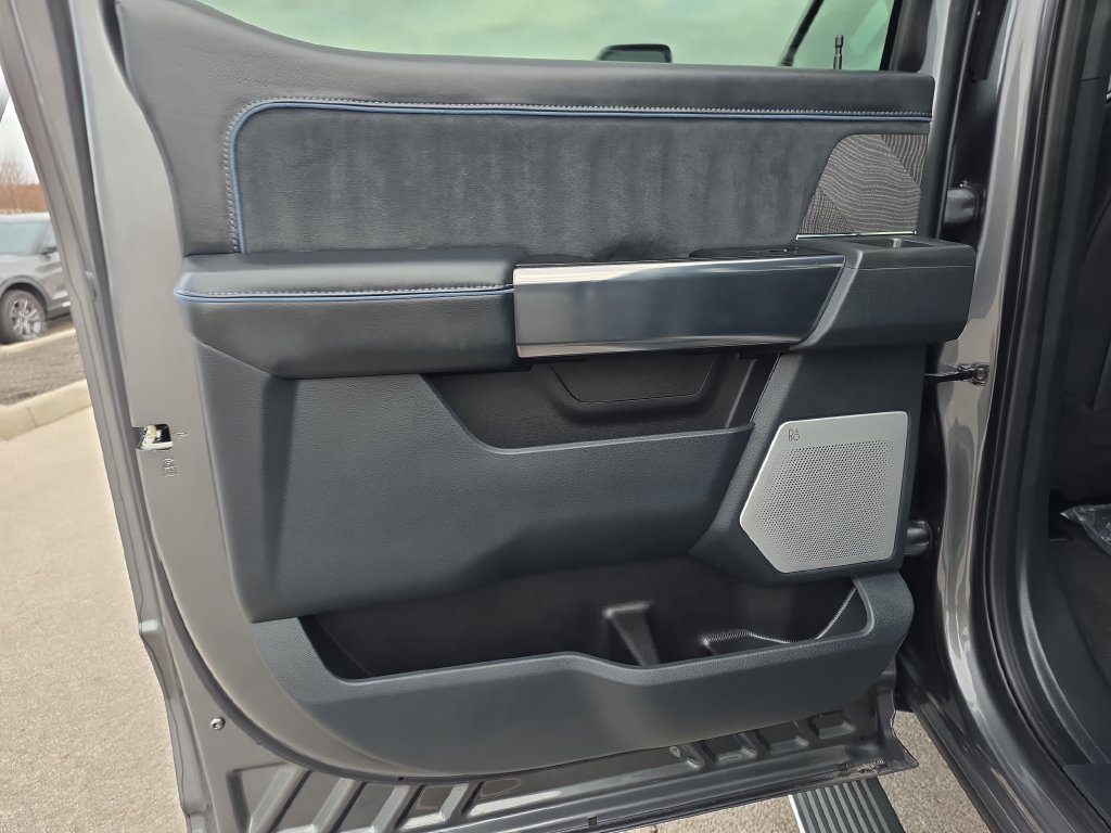 Used 2025 Ford F250 Platinum AWD/4WD image 42