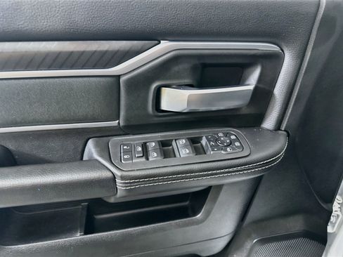 Used 2025 RAM 2500 Big Horn AWD/4WD image 15