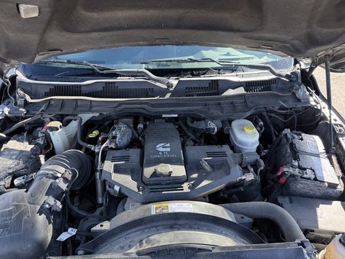 Used 2017 RAM 2500 Laramie w/ Sport Appearance Group image 31