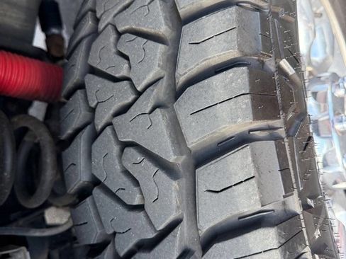 Used 2013 Ford F250 Lariat w/ Lariat Interior Pkg image 33