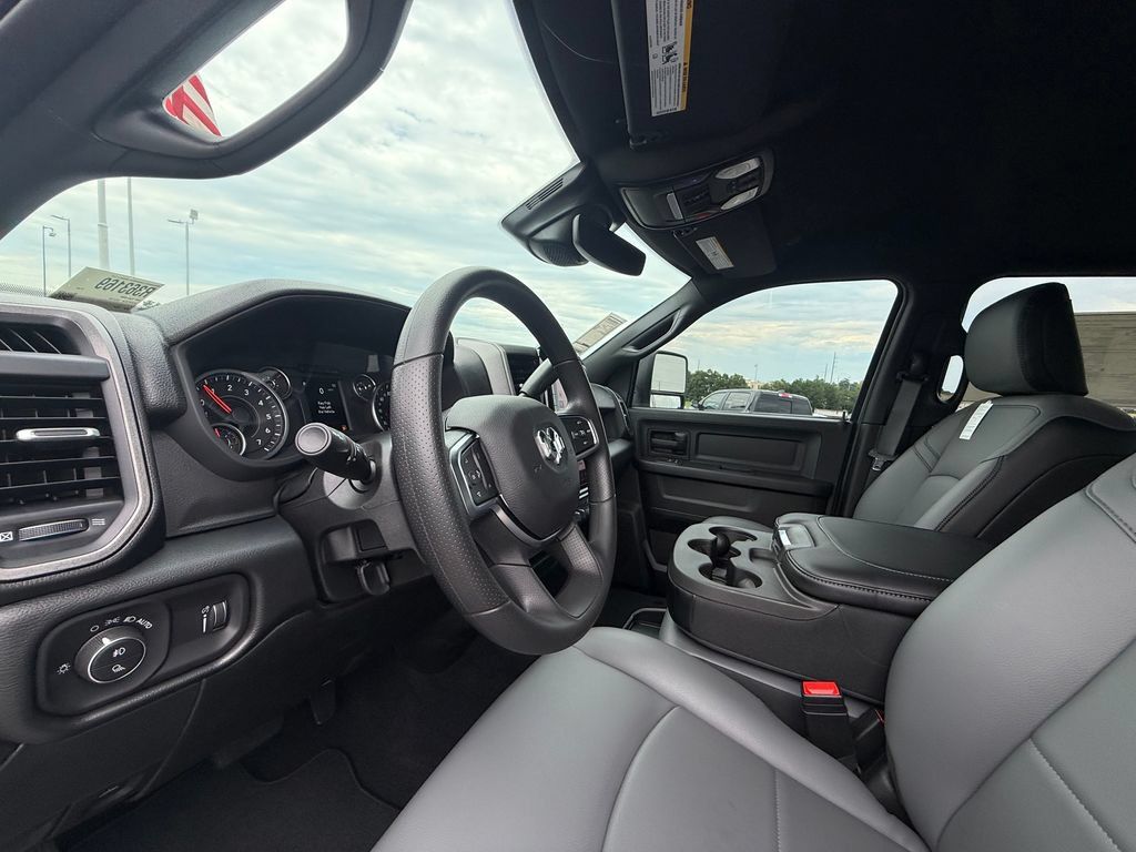 New 2026 RAM 3500 Tradesman AWD/4WD image 20