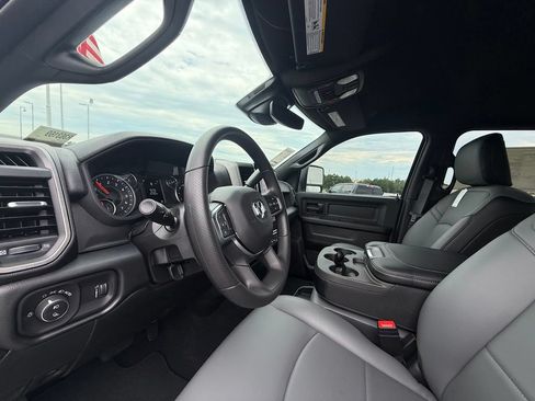 New 2026 RAM 3500 Tradesman AWD/4WD image 20