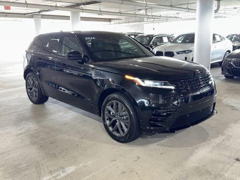 Used 2024 Land Rover Range Rover Velar Dynamic SE AWD/4WD image 2