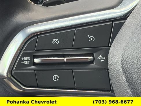 Certified 2025 Chevrolet Traverse LT w/ Driver Confidence Package AWD/4WD image 12
