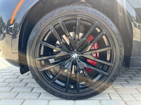 Used 2024 BMW X6 xDrive40i w/ M Sport Professional Package AWD/4WD image 8