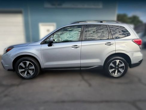 Used 2018 Subaru Forester 2.5i Premium AWD/4WD image 3