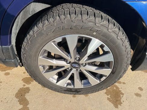 Used 2017 Subaru Outback 3.6R Touring image 15