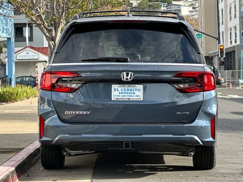 New 2026 Honda Odyssey Elite image 4