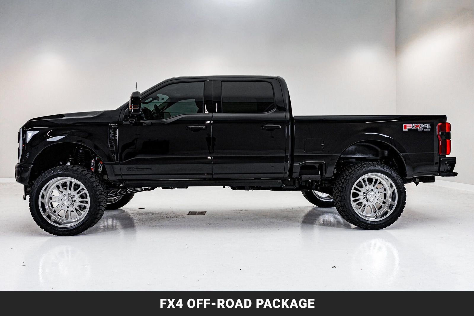 Used 2026 Ford F250 Platinum w/ Platinum Plus Package AWD/4WD image 6