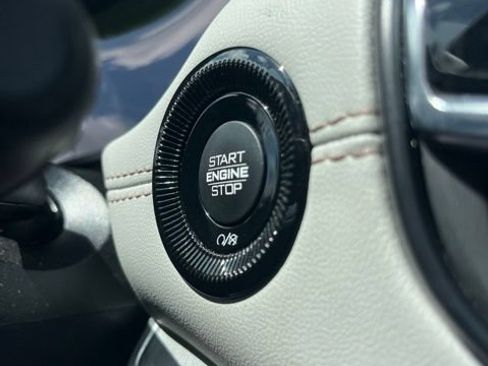 Used 2025 Jeep Compass Limited AWD/4WD image 21