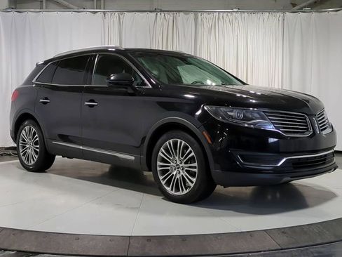 Used 2017 Lincoln MKX Reserve w/ Lincoln MKX Climate Package image 3