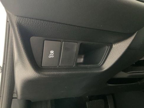 New 2026 Honda HR-V LX image 7