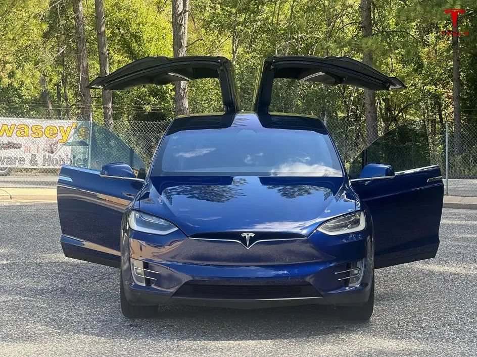 Used 2019 Tesla Model X 75D AWD/4WD image 16