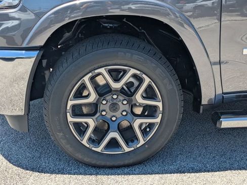 New 2026 RAM 1500 Laramie AWD/4WD image 10