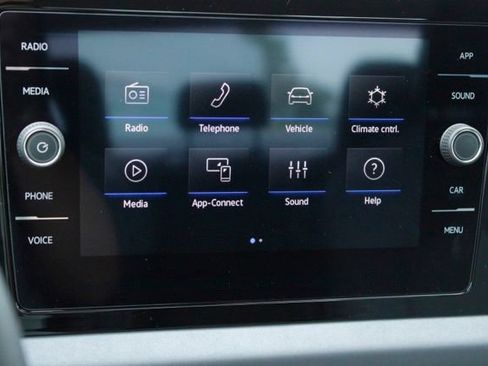 Used 2026 Volkswagen Jetta SE FWD image 23