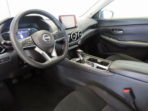 Used 2024 Nissan Sentra SV image 4