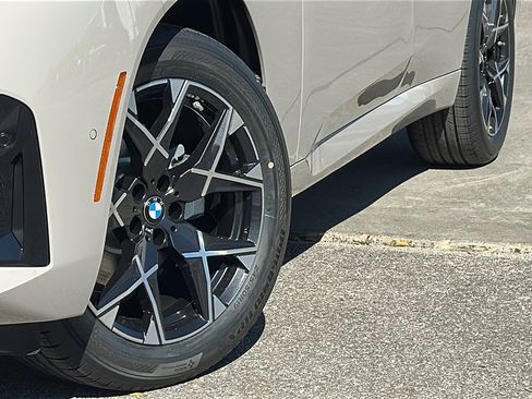 New 2026 BMW X3 xDrive30 w/ Premium Package image 3