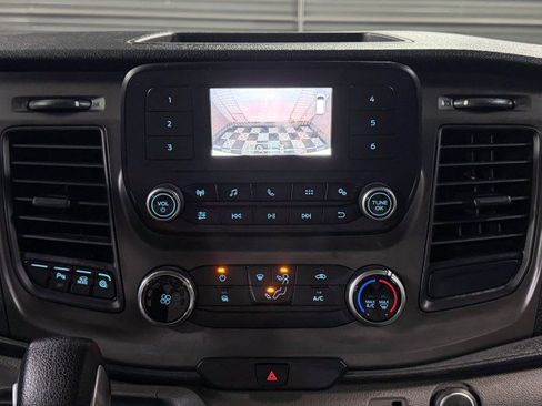 Used 2020 Ford Transit 350 XLT image 28