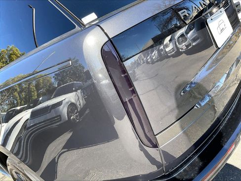 New 2026 Land Rover Range Rover SE image 25