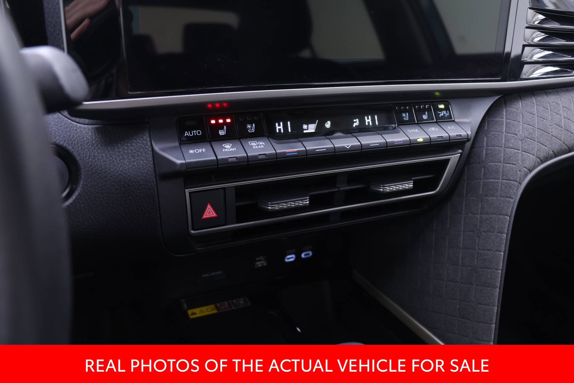 Certified 2025 Toyota Camry XLE w/ Premium Plus Package AWD/4WD image 6